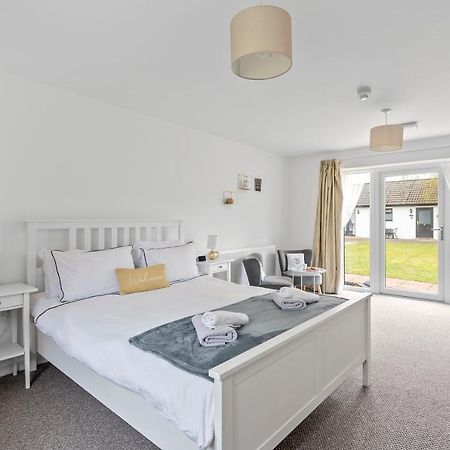 Number 5 - Lytton Tree Lodge, Reydon, Southwold Kültér fotó